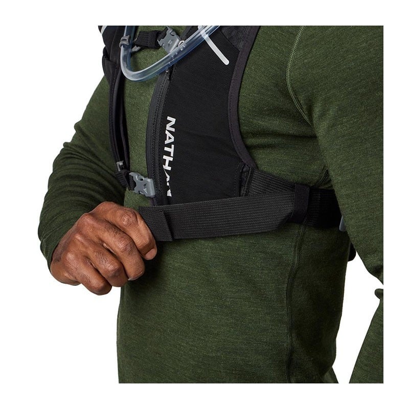Gilet d’hydratation running 4 L + Poche à eau 1,5 L HyperNight Quick Start 3 - Nathan - Le Sport Discount pas cher