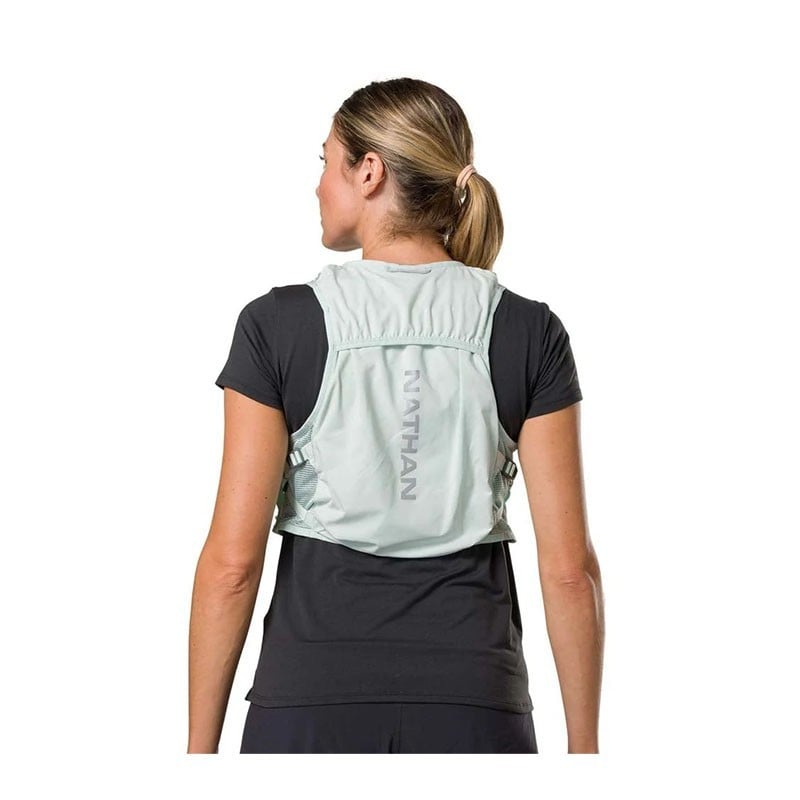 Gilet d’hydratation trail femme 4 L + 2 flasques souples Pinnacle Breeze - Nathan - Le Sport Discount pas cher